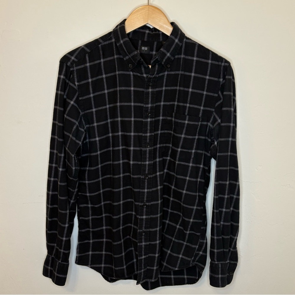 Uniqlo Men’s Plaid Checkered Flannel Button-Down Shirt, Black, Size: Small